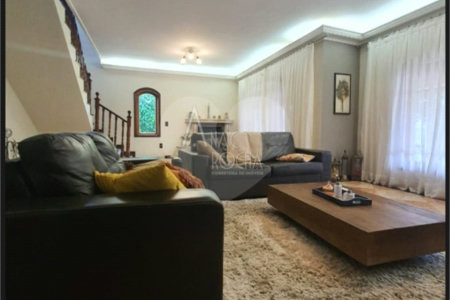Sobrado à venda com 3 suítes em Condomínio Residencial Santa Helena, Bragança Paulista, SP