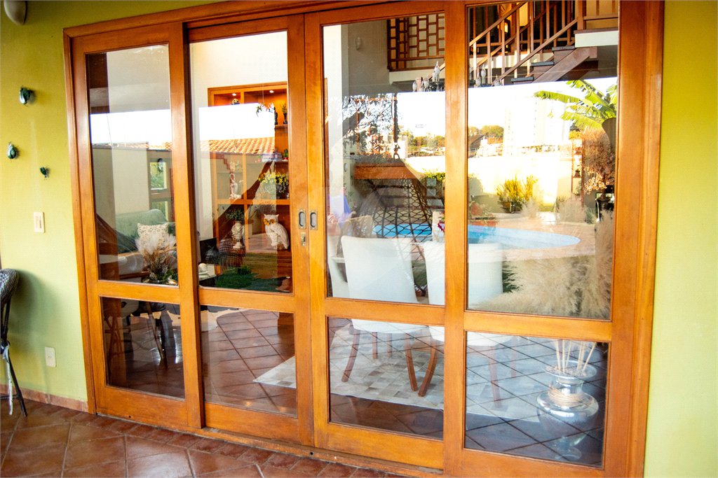 CASA ALTO PADRÃO - BAIRRO NOBRE