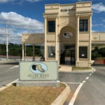 Casa à venda com 3 suítes no condomínio Helena Maria, Sorocaba - SP