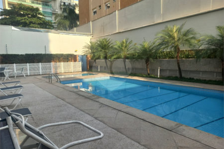 Apartamento à venda com 4 quartos, sendo 2 suítes, em Vila Uberabinha, São Paulo, SP