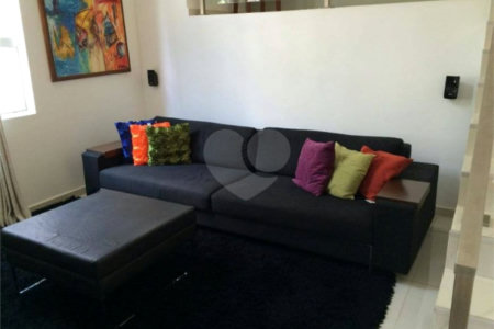 Casa à venda com 3 suítes no condomínio Residencial Jardim Paulista I, Vinhedo - SP