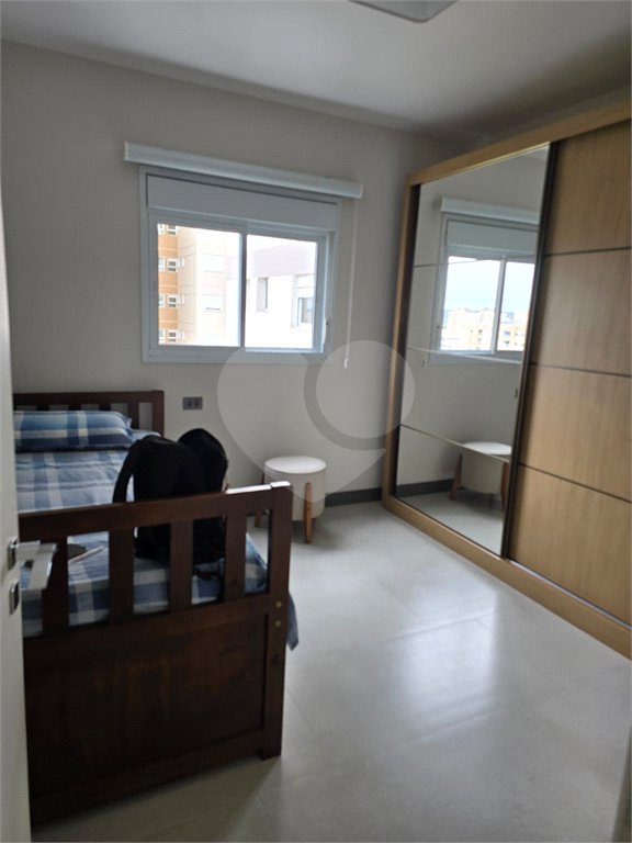 Apartamento à venda com 2 quartos, sendo 1 suíte,  em Loteamento Mogilar, Mogi das Cruzes, SP