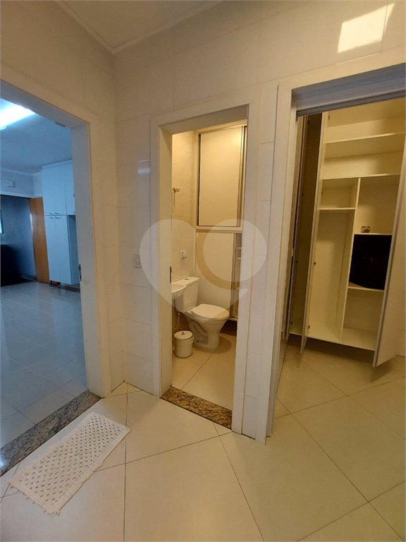 Sobrado à venda com 3 quartos, sendo 2 suítes, em Vila Romero, São Paulo, SP