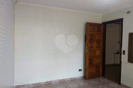 Apartamento à venda com 2 quartos em Parque São Francisco, Ferraz de Vasconcelos, SP
