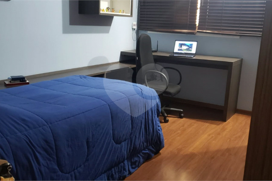 Casa à venda com 4 suítes em Pirucaia, Mairiporã, SP