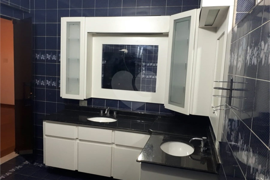 Sobrado à venda com 5 quartos, sendo 3 suítes, em Tremembé, São Paulo, SP