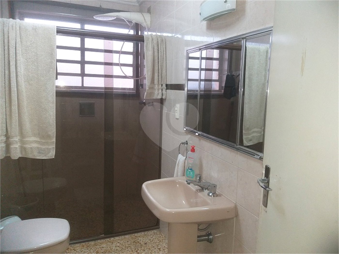 Casa à venda com 4 quartos, sendo 1 suíte, em Vila Galvão, Guarulhos, SP