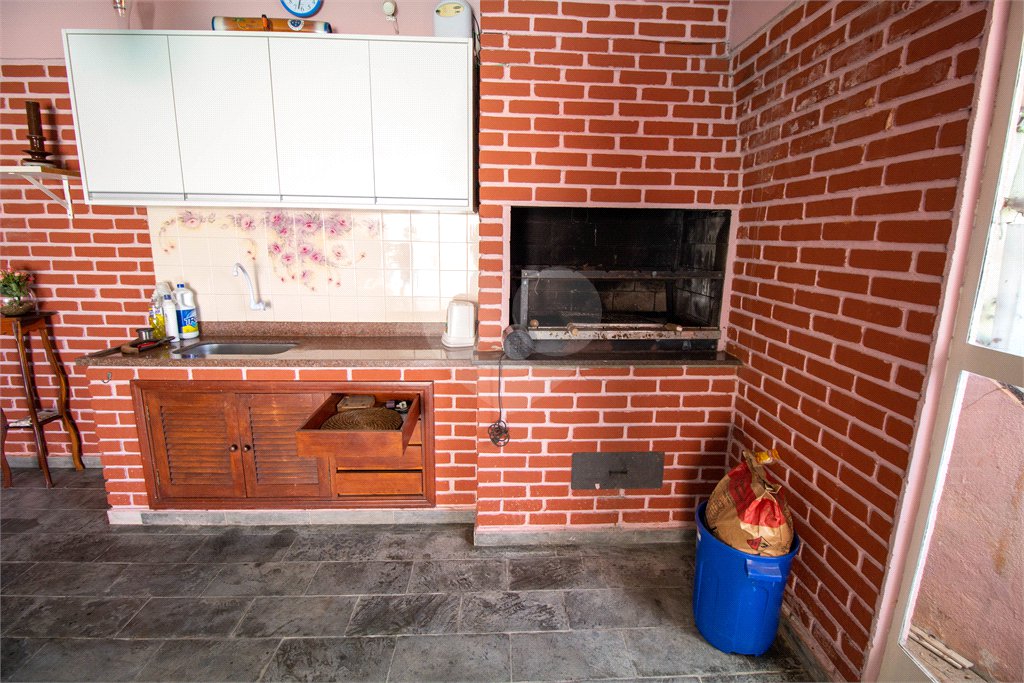 Casa à venda ou para alugar com 4 quartos, sendo 1 suíte, no Centro, São Roque, SP