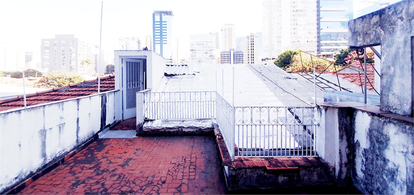 Casa à venda com 3 quartos, sendo 1 suíte,  no condomínio Ministro Jesuíno Cardoso 504, São Paulo - SP