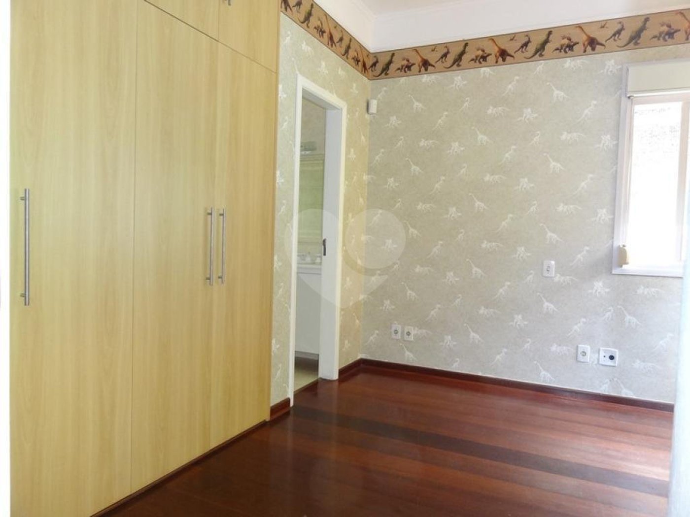 Casa à venda com 4 suítes no condomínio Jardim Ibiratiba, São Paulo - SP