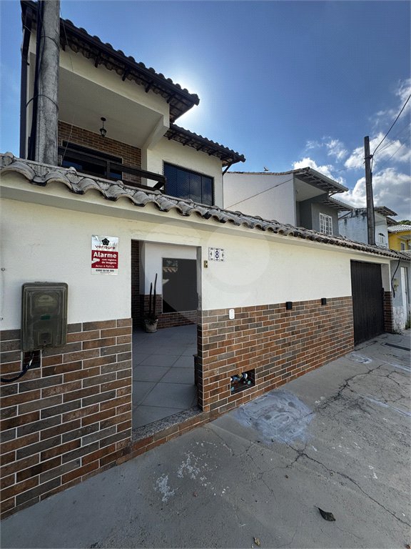 Casa à venda com 3 quartos, sendo 1 suíte, no condomínio Village da Posse, Rio de Janeiro - RJ