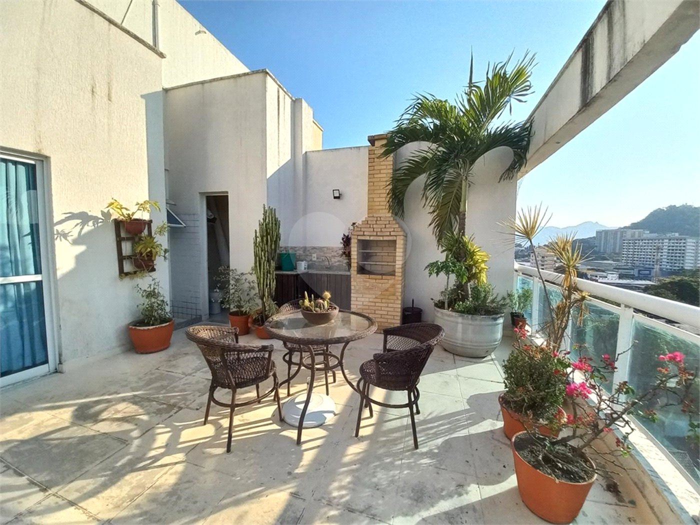 Cobertura à venda com 4 quartos, sendo 2 suítes, em Jacarepaguá, Rio de Janeiro, RJ