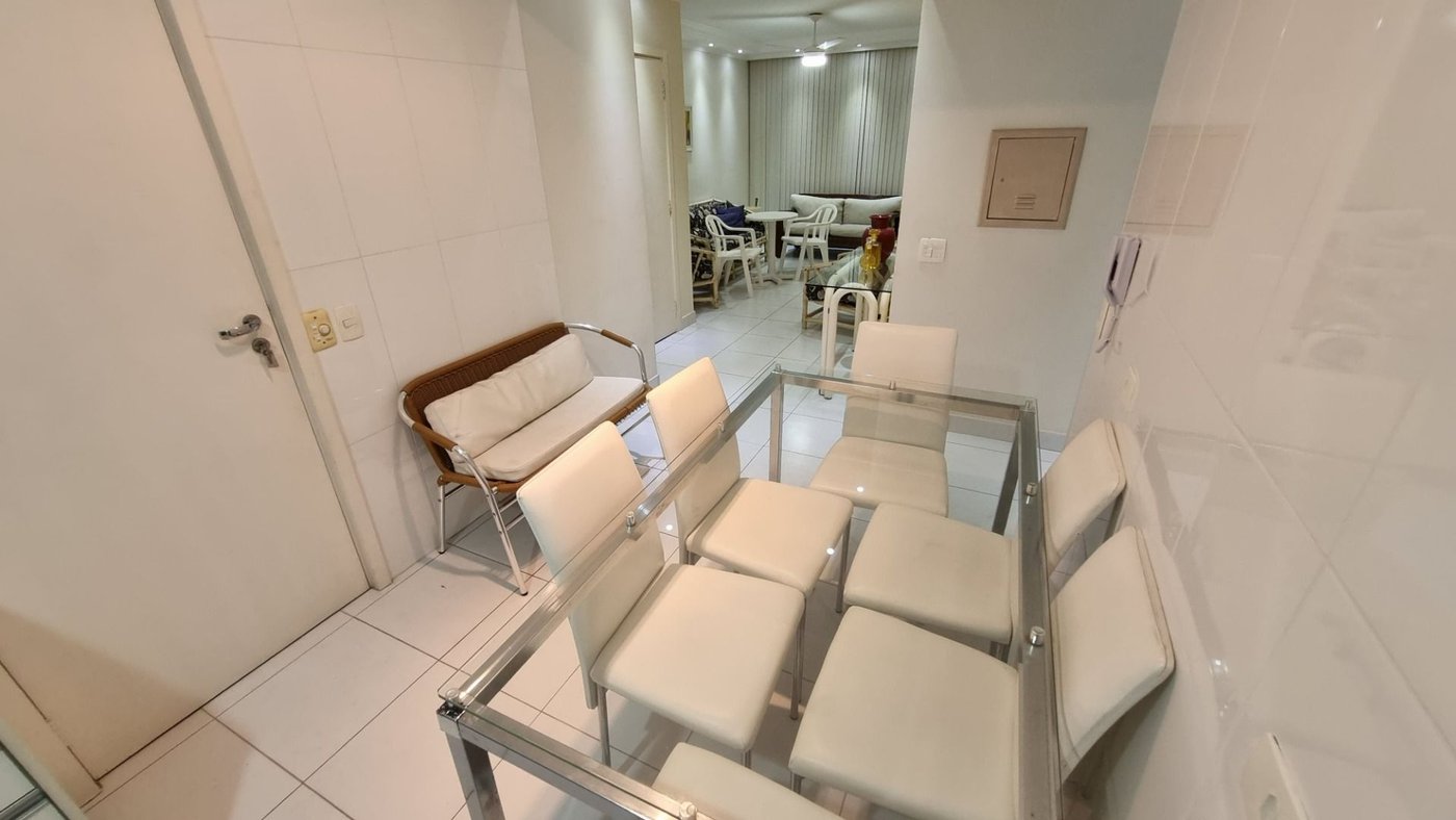 Apartamento com 3 dormitórios à venda, 92 m² por R$ 650.000,00 - Barra Funda - Guarujá/SP