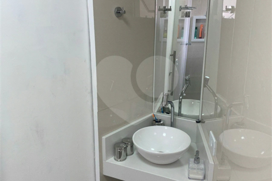 Casa à venda com 2 quartos, sendo 1 suíte, no condomínio Da Chácara, São Paulo - SP