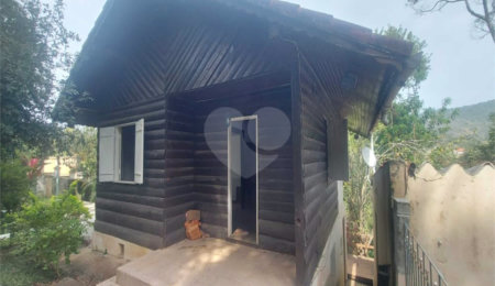 Casa à venda com 3 quartos no condomínio Cinco Lagos, Mairiporã - SP