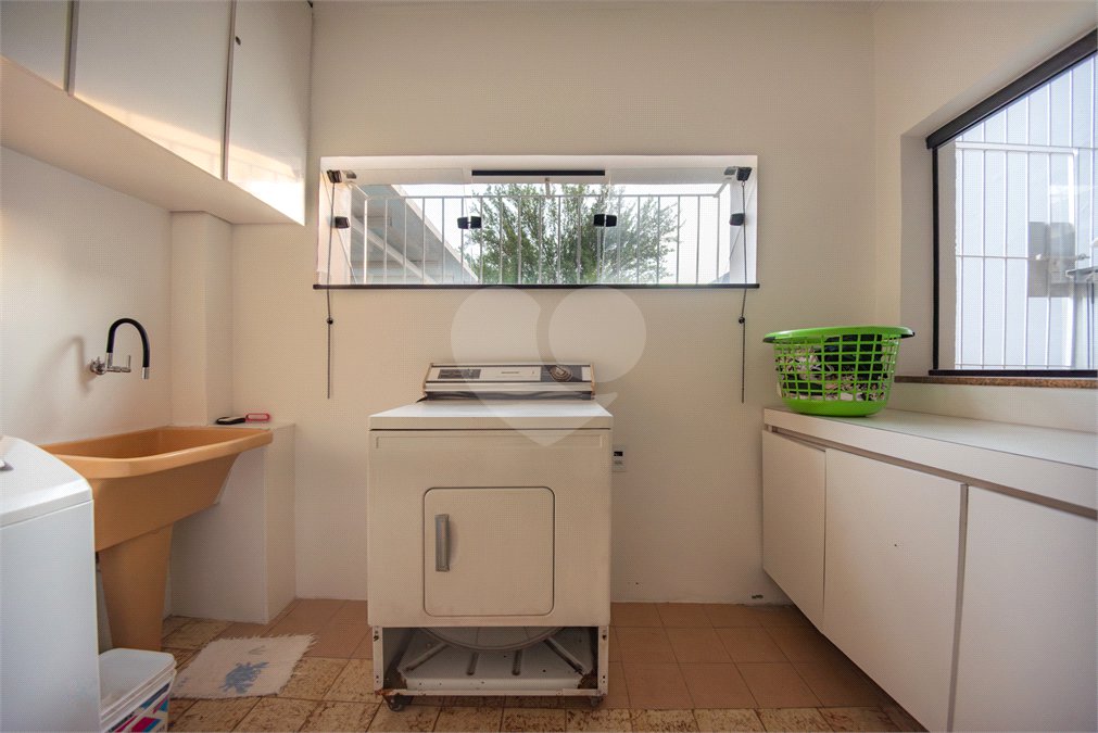 Sobrado à venda com 4 quartos, sendo 3 suítes,  em Planalto Paulista, São Paulo, SP