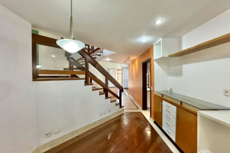 Casa à venda com 4 quartos, sendo 2 suítes,  no condomínio São Paulo Ii, Cotia - SP