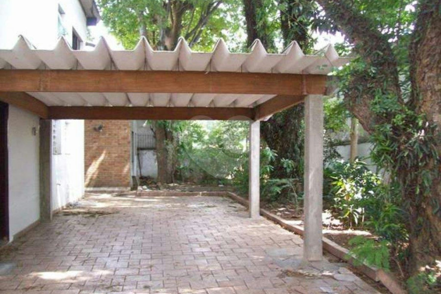 Sobrado à venda com 4 quartos em Parada Inglesa, São Paulo, SP