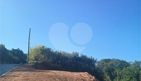 Terreno à venda no condomínio Bosque da Represa, Nazaré Paulista - SP