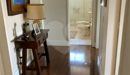 Apartamento à venda com 4 quartos, sendo 2 suítes,  em Vila Andrade, São Paulo, SP