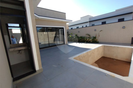 Casa à venda com 3 suítes no condomínio Residencial Golden Ville, Itapetininga - SP