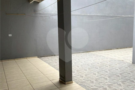 Casa à venda com 3 quartos, sendo 1 suíte, em Jardim Márcia, Suzano, SP
