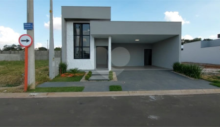 Casa à venda com 3 quartos, sendo 1 suíte,  no condomínio Residencial Villeneuve, São Carlos - SP