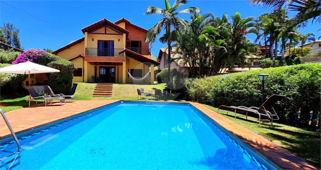 Casa à venda com 4 quartos, sendo 2 suítes, no condomínio Santo Antonio I, Itu - SP