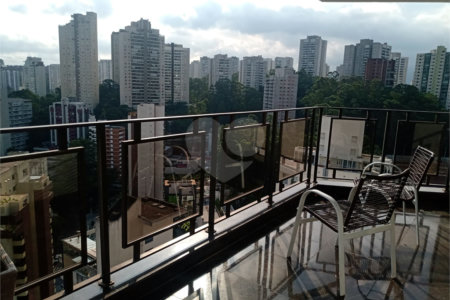 Apartamento à venda com 4 quartos, sendo 1 suíte, em Vila Andrade, São Paulo, SP