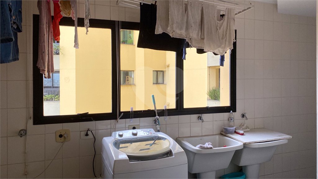 Apartamento à venda com 3 suítes em Vila Suzana, São Paulo, SP