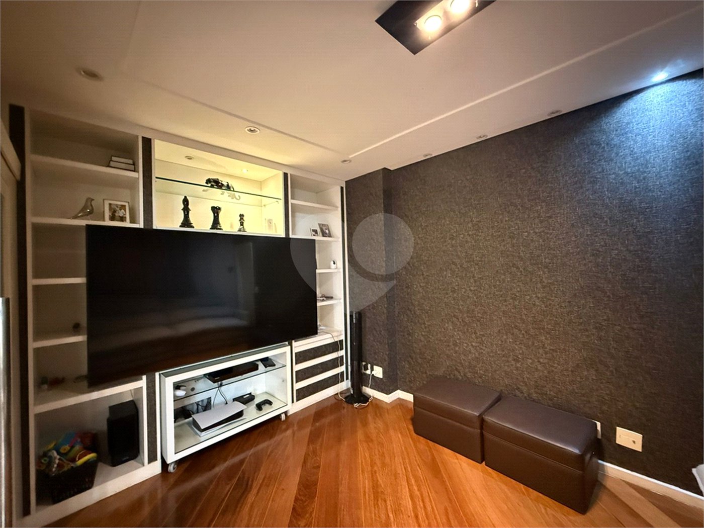 Apartamento à venda ou para alugar com 3 suítes em Santana, São Paulo, SP