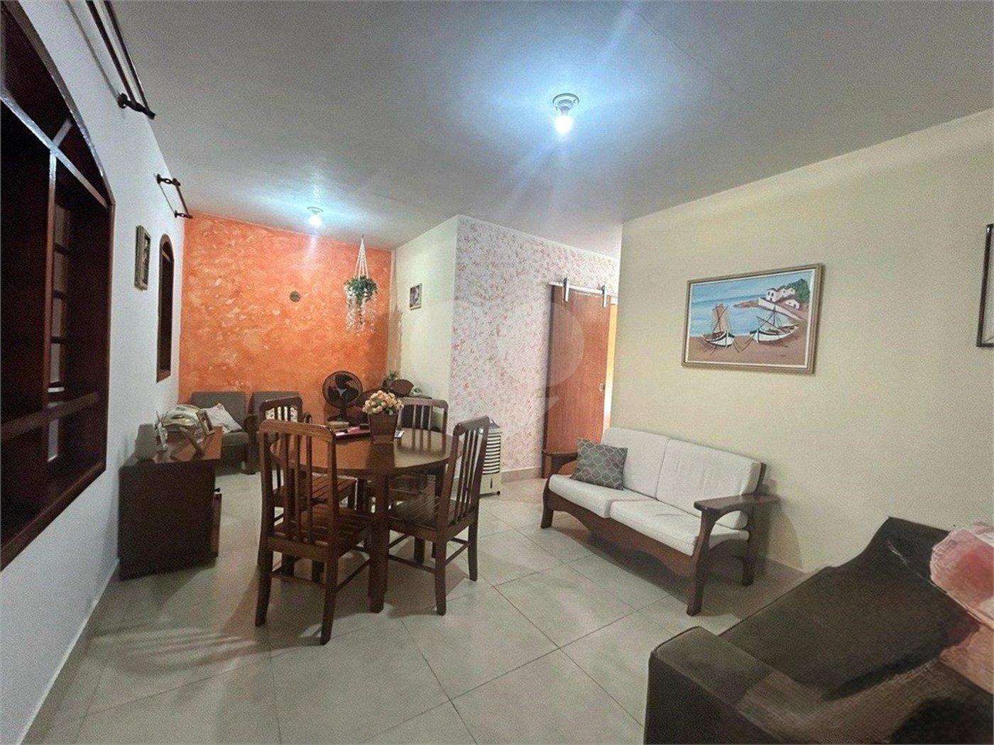 Casa à venda com 3 quartos, sendo 1 suíte,  em Éden, Sorocaba, SP