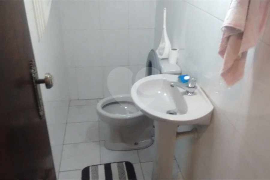 Sobrado à venda com 3 quartos, sendo 1 suíte, em Vila Galvão, Guarulhos, SP