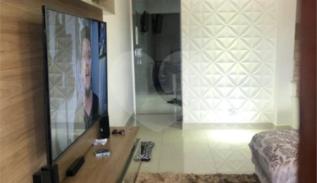 Casa à venda com 3 quartos, sendo 1 suíte,  no condomínio Residencial Sabará, São Paulo - SP