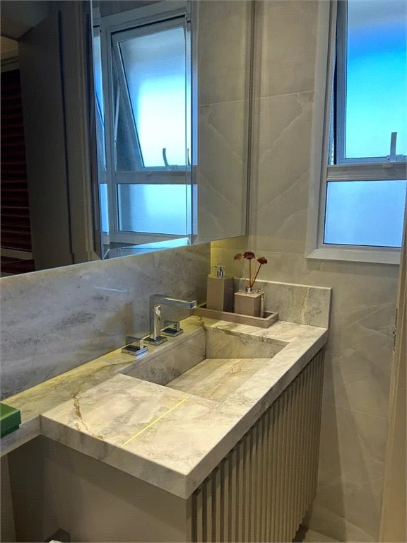 Apartamento à venda com 3 quartos, sendo 1 suíte, em Vila Anastácio, São Paulo, SP
