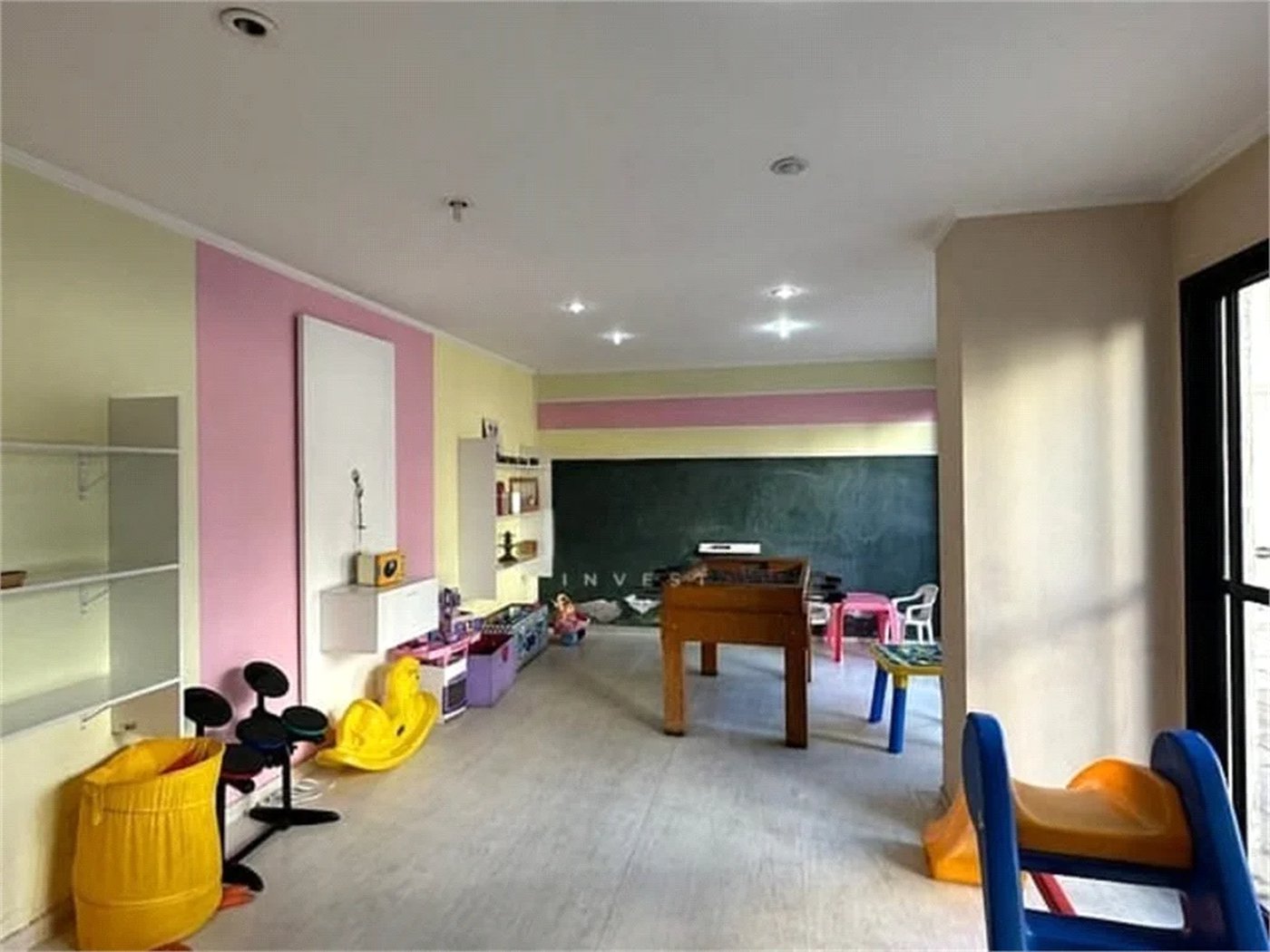Apartamento para alugar com 3 quartos, sendo 1 suíte,  em Vila Andrade, São Paulo, SP