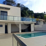 Casa à venda com 4 quartos, sendo 3 suítes, no condomínio Estância Marambaia, Vinhedo - SP