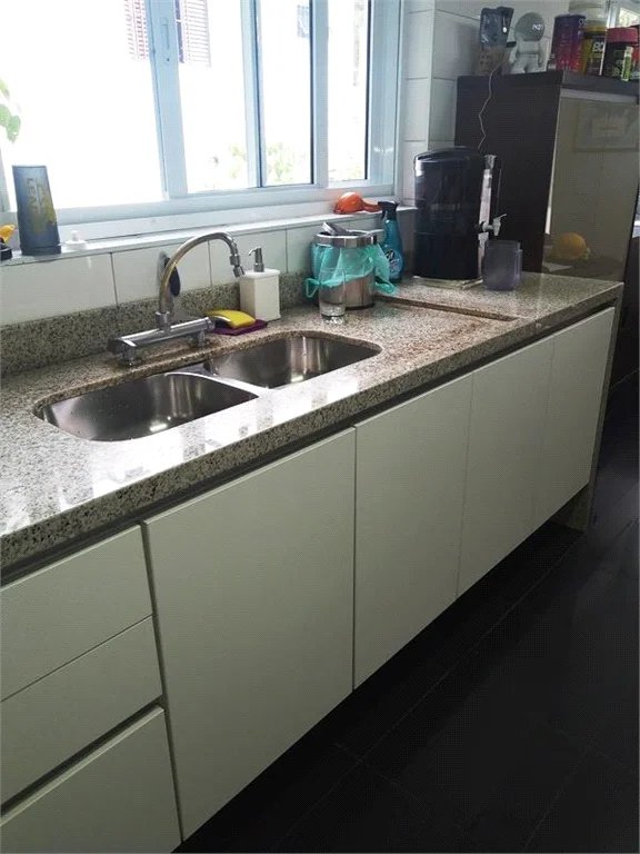 Casa à venda com 4 quartos, sendo 3 suítes, em Vila Tramontano, São Paulo, SP