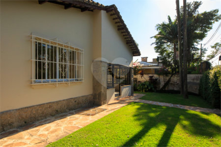 Casa Térrea à venda com 3 quartos, sendo 1 suíte, em Alto da Boa Vista, São Paulo, SP