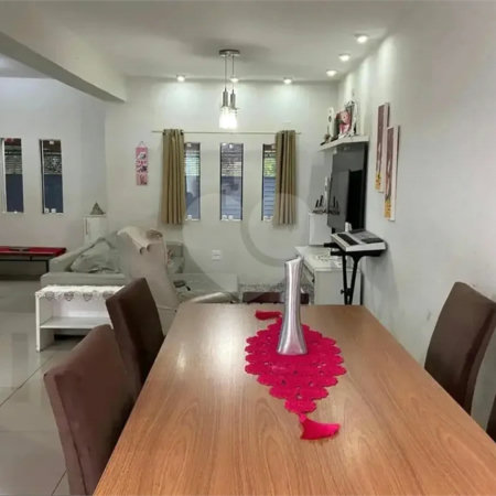 Sobrado à venda com 3 quartos, sendo 2 suítes, em Conjunto Residencial Butantã, São Paulo, SP