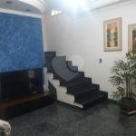 Sobrado à venda com 5 quartos, sendo 3 suítes, em Horto, São Paulo, SP