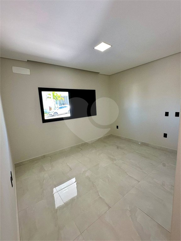 Casa à venda com 3 quartos, sendo 1 suíte, no condomínio Horto Florestal Villagio, Sorocaba - SP