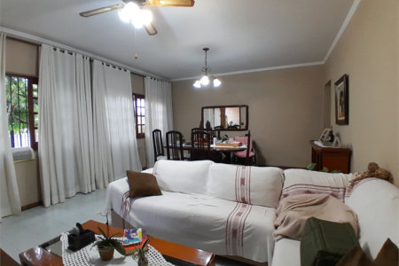 Casa Térrea à venda com 4 quartos, sendo 1 suíte, em Parque Continental, São Paulo, SP