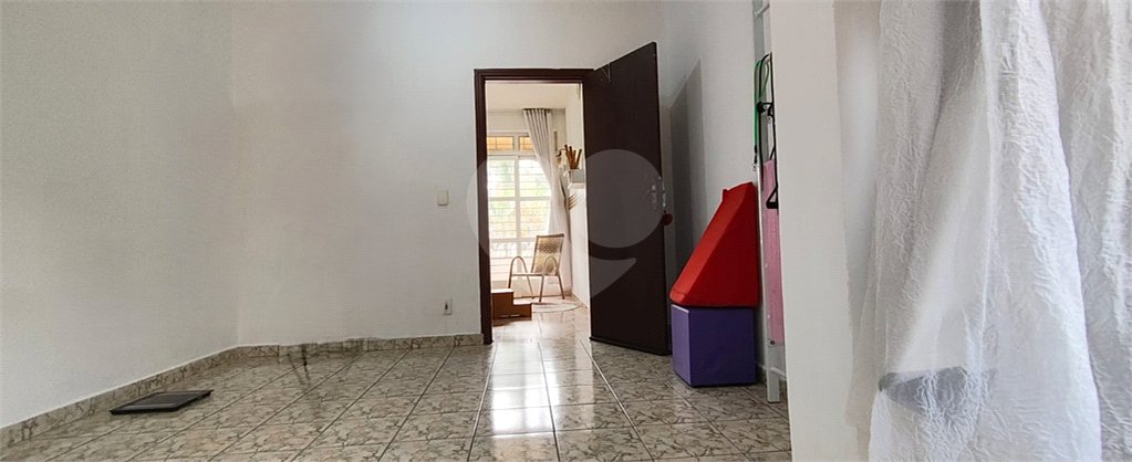 Sobrado à venda com 5 quartos, sendo 2 suítes, em Vila Trujillo, Sorocaba, SP