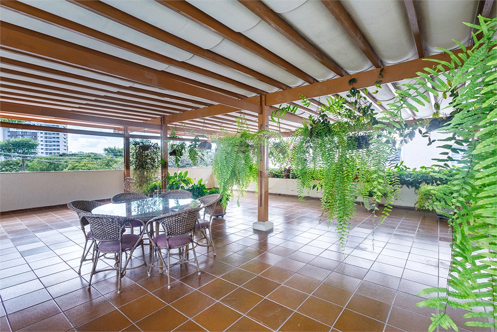 Casa à venda com 5 quartos, sendo 3 suítes, em Lapa, São Paulo, SP