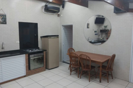 Casa à venda, 204 m² por R$ 585.000,00 - Vila Mateo Bei - São Vicente/SP