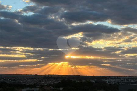 Apartamento à venda com 3 suítes em Vila Ferroviária, Araraquara, SP