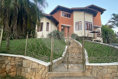Casa à venda com 3 quartos, sendo 4 suítes,  no condomínio Estância Marambaia, Vinhedo - SP
