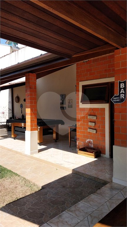 Casa Térrea à venda com 4 quartos, sendo 1 suíte,  em Parque dos Lagos, Mogi das Cruzes, SP