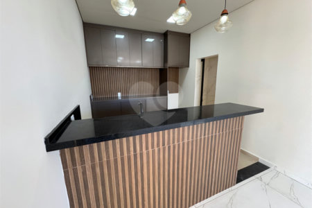 Casa à venda com 5 quartos, sendo 4 suítes, no condomínio Golden Ville, Itapetininga - SP